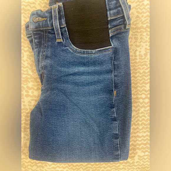 EUC Joe’s Maternity Jeans. Small. - Picture 2 of 4